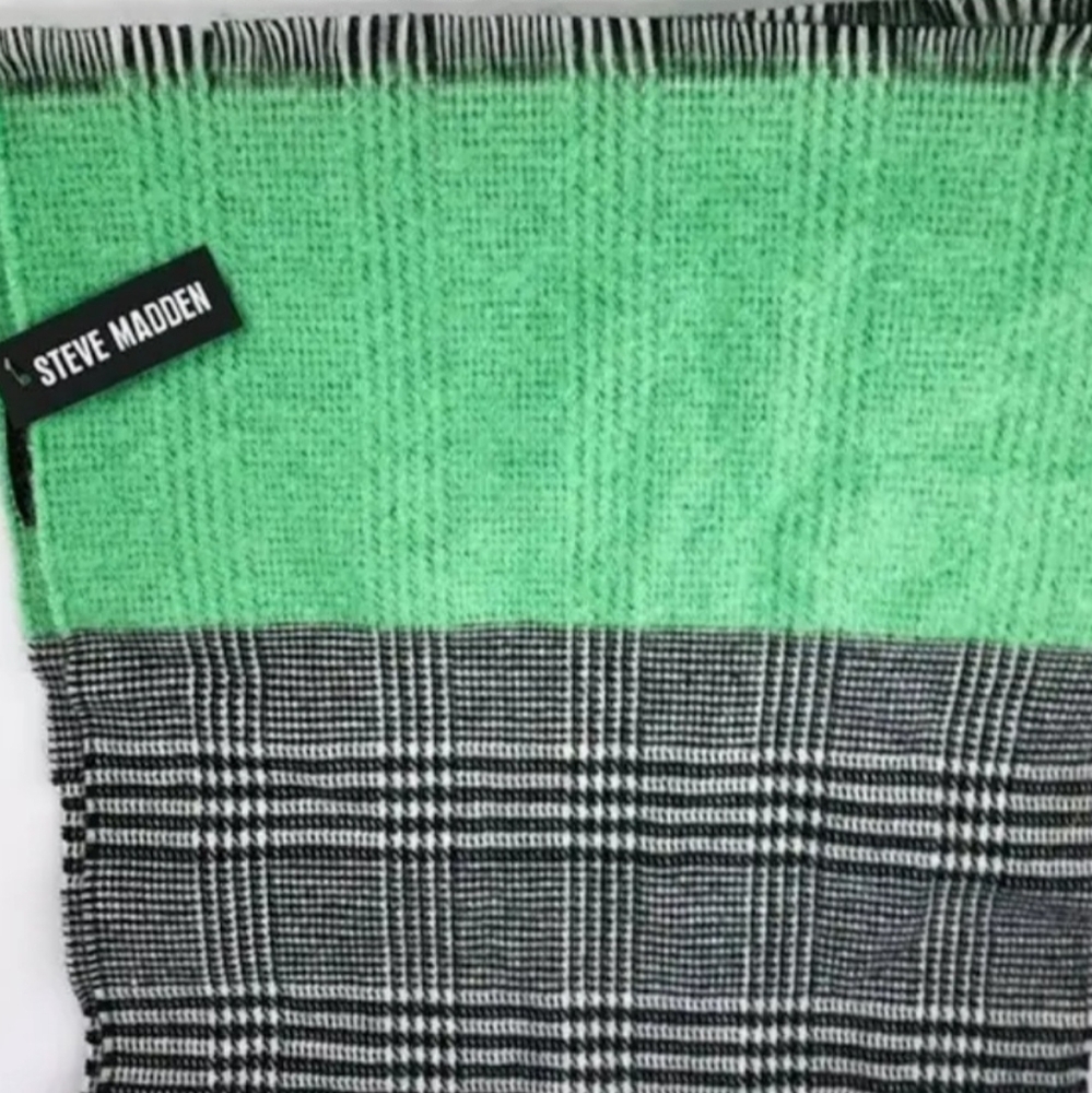 Steve Madden Scarf